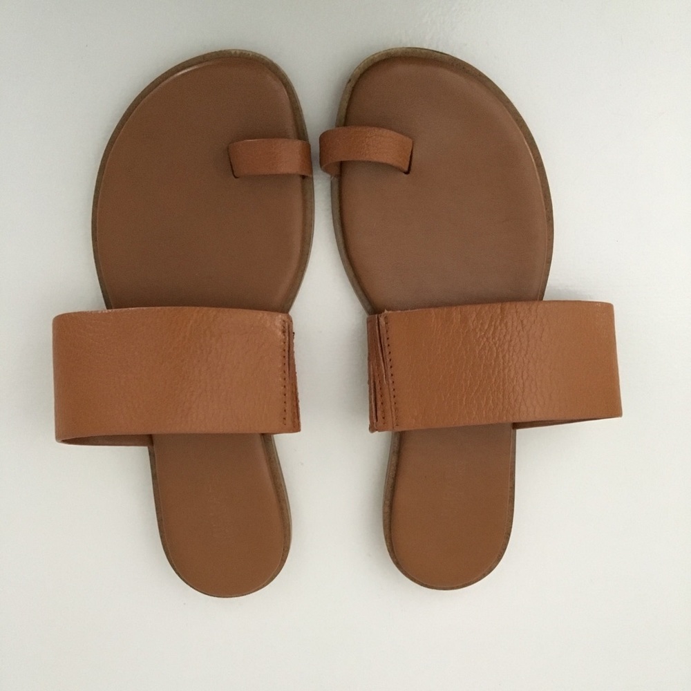 🔥Michael Kors🔥leather camel colored sandals